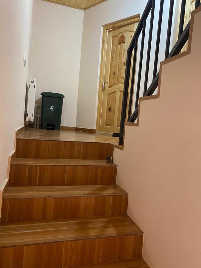 Sana Guest House Mestia Esterno foto