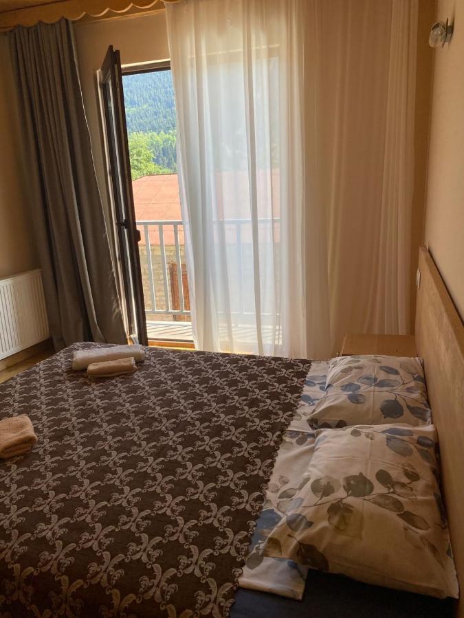 Sana Guest House Mestia Esterno foto