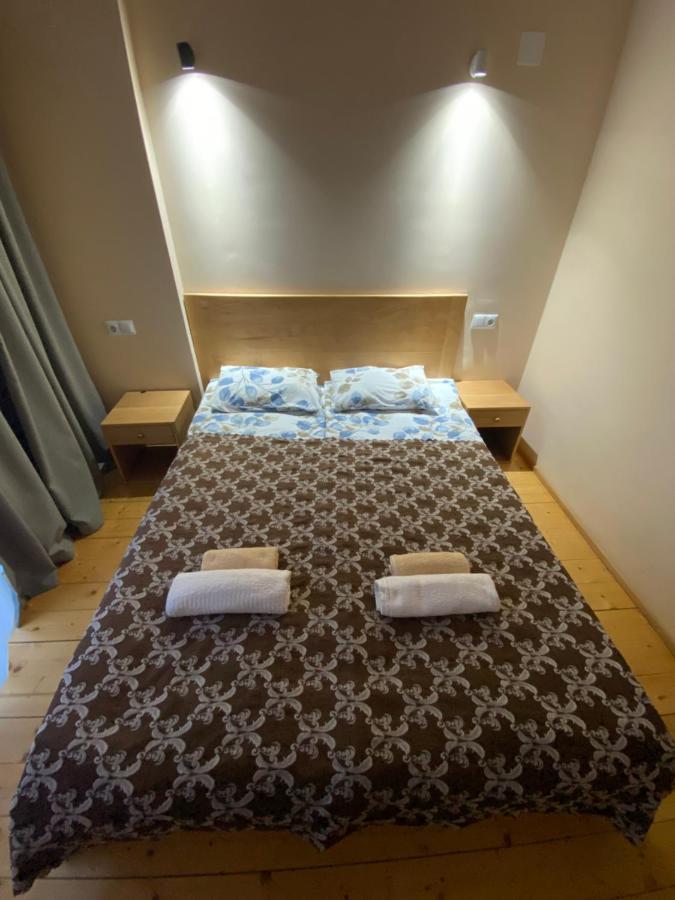 Sana Guest House Mestia Esterno foto