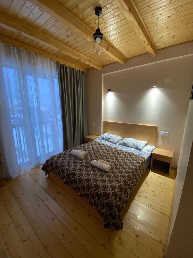 Sana Guest House Mestia Esterno foto