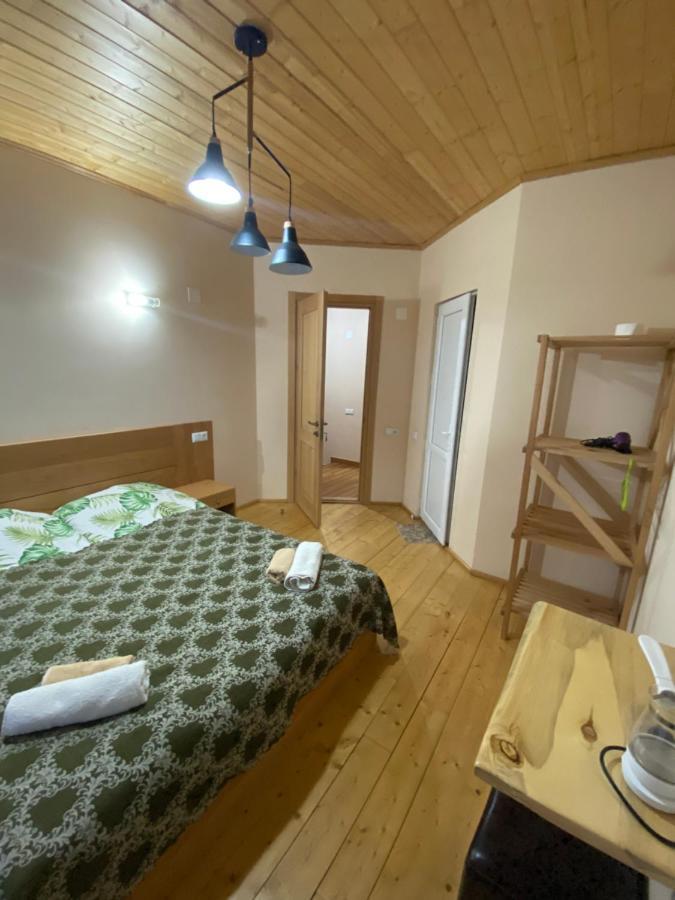 Sana Guest House Mestia Esterno foto