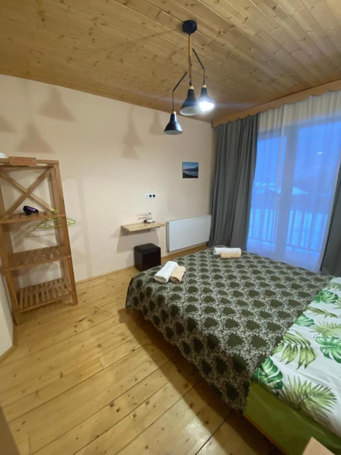Sana Guest House Mestia Esterno foto